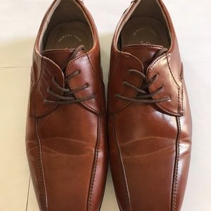 Florsheim Dress Shoes Size 5.5 (Big Boys)